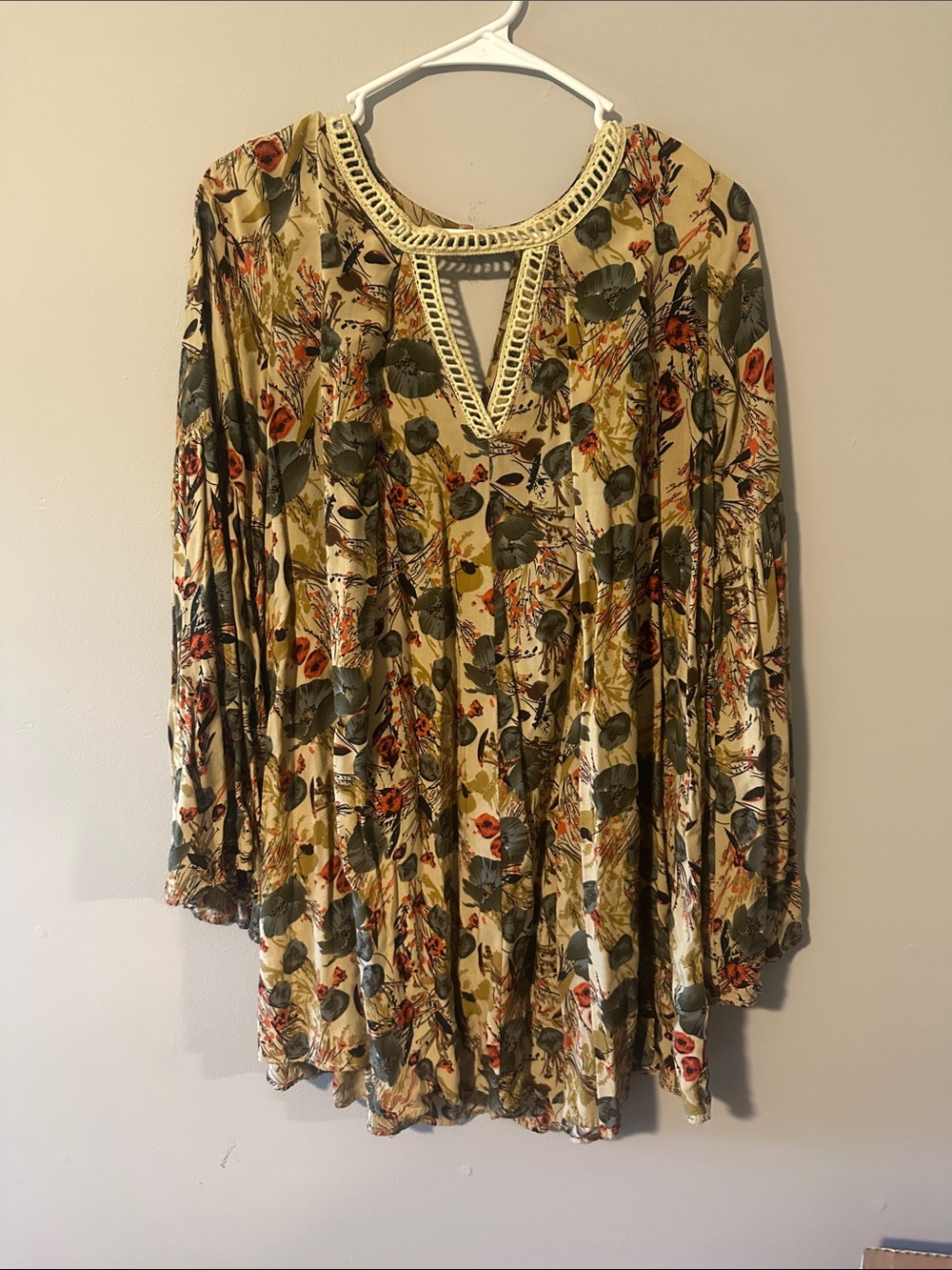 Floral Crochet-Trim Long Sleeve Dress in Olive Floral